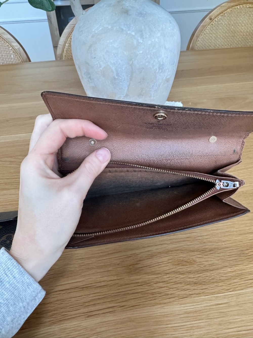 ✅AUTH✅SET OF LOUIS VUITTON WALLET ON A CHAIN+KEYHOLDER - Picture 10 of 17